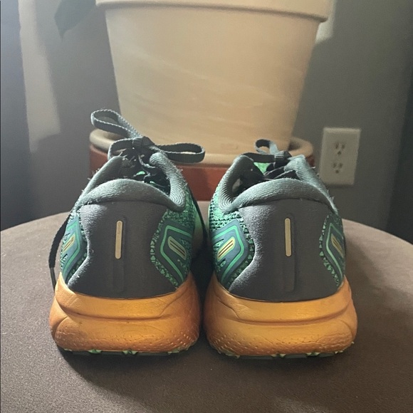 Men's Brooks Ghost 14 - St. Patrick's Day Limited Edition Size 10 Running - Picture 5 of 8